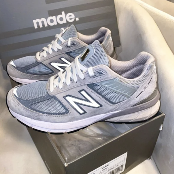 New Balance 990 Sneakers